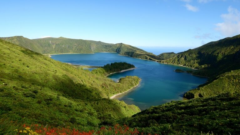 Açores: Serviço de shuttle para visitar Lagoa do Fogo já foi retomado