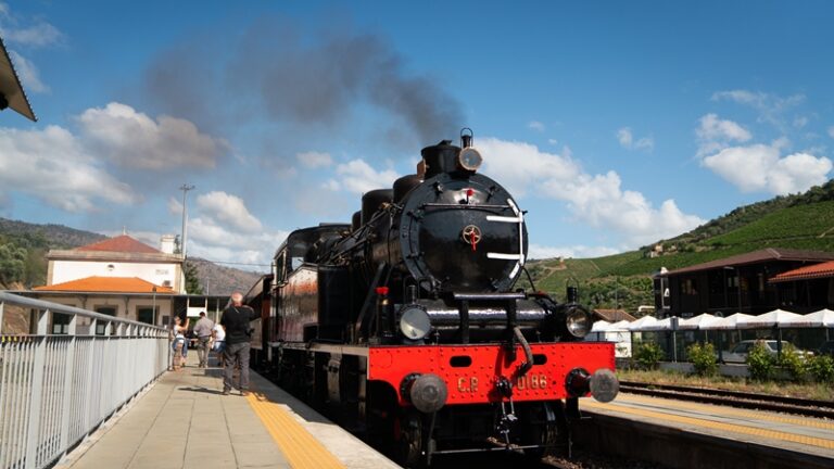 Comboio Histórico do Douro regressa com três viagens semanais