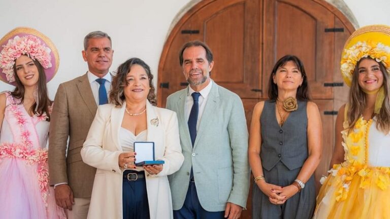 Diretora-geral do Golden Residence recebe medalha de Mérito Turístico na Madeira