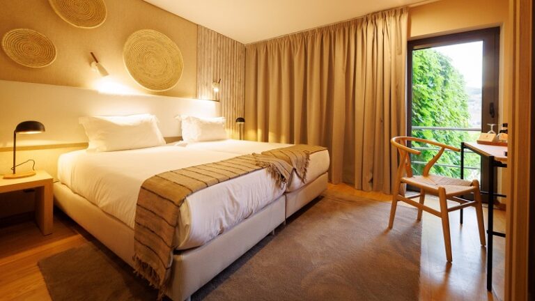 Folgosa Douro Hotel com quartos e espaços comuns remodelados
