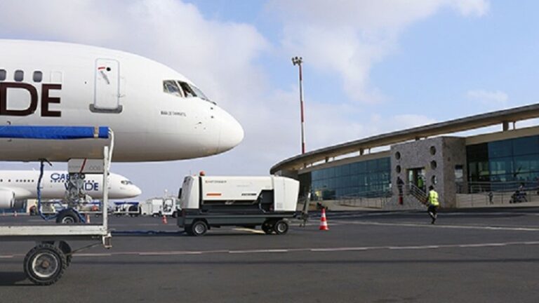 Vinci lança programa inicial de 80 ME para modernizar aeroportos em Cabo Verde