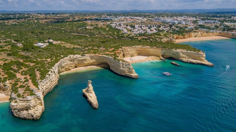 Algarve confirma atratividade do destino com novas rotas aéreas em 2024