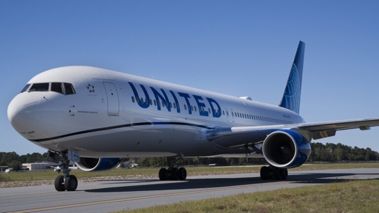 United Airlines antecipa início da rota sazonal entre Lisboa e Washington D.C.